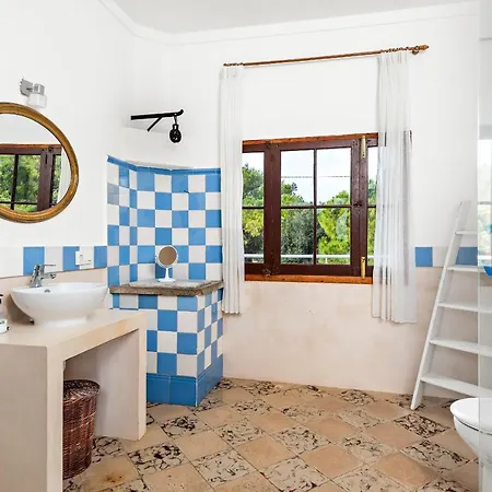 Son Prats By Escape *